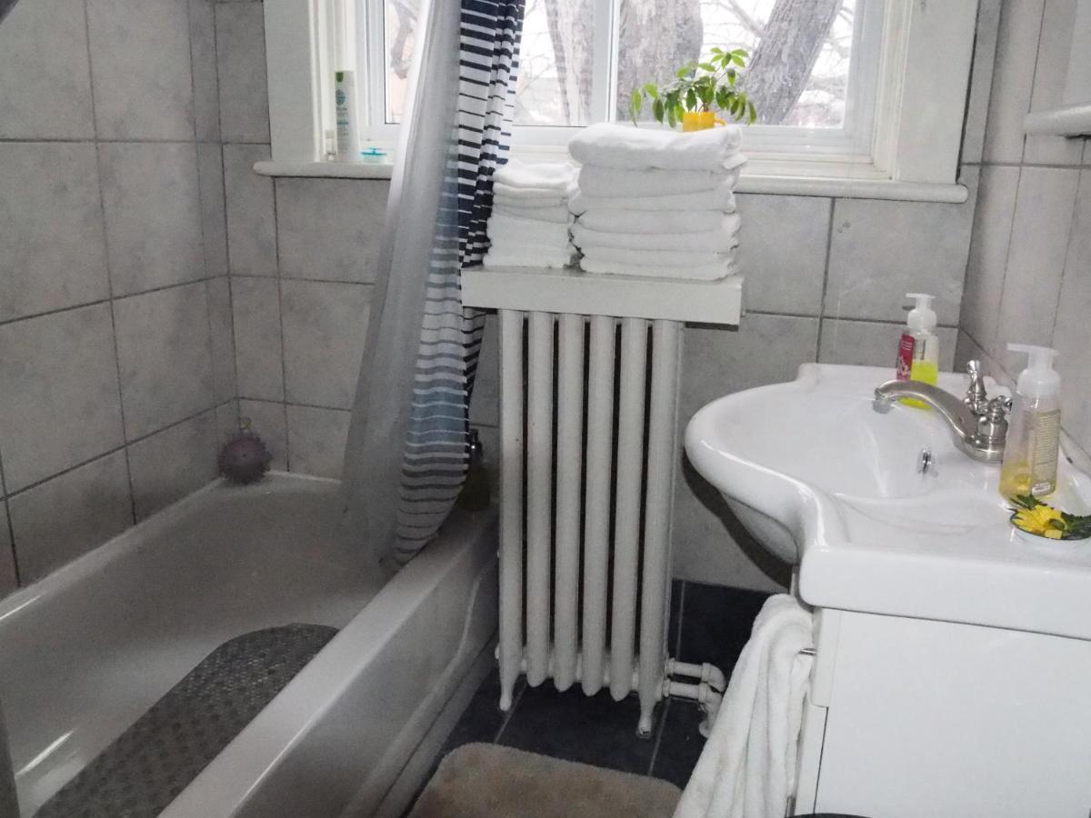 Downtown Bed And Breakfast Оттава Экстерьер фото