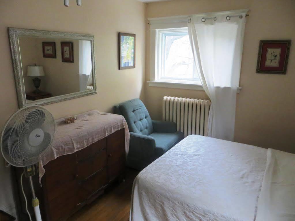 Downtown Bed And Breakfast Оттава Экстерьер фото