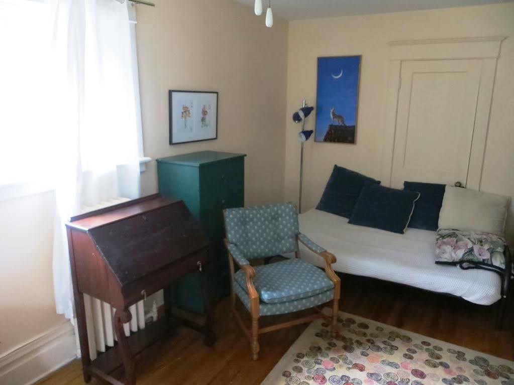 Downtown Bed And Breakfast Оттава Экстерьер фото